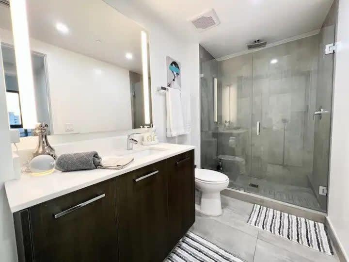 2Br, 2 Baths Lux Downtown Apt Heart Of Austin With Amazing Views, Pool, & Gym エクステリア 写真