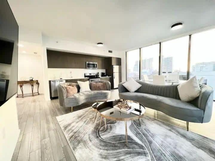 2Br, 2 Baths Lux Downtown Apt Heart Of Austin With Amazing Views, Pool, & Gym エクステリア 写真